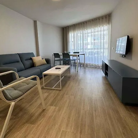In - Costa Dorada 45732